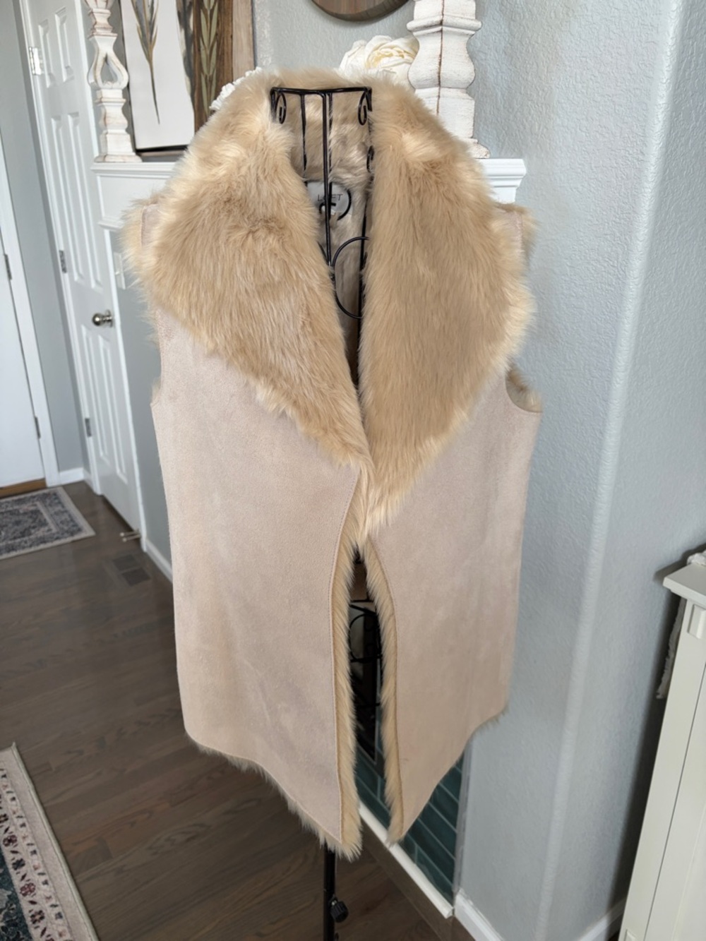 NWT Faux Fur Trim Suede Vest - Beige